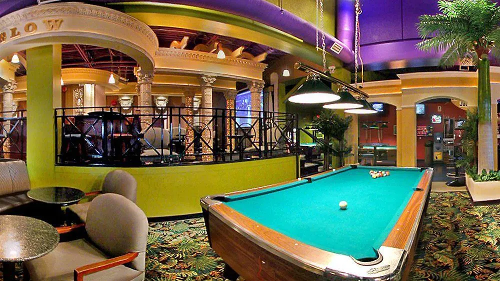 Red Lion Inn And Suites Victoria Saanich 3*,