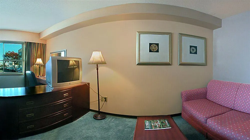 Otel Red Lion Inn And Suites Victoria Saanich