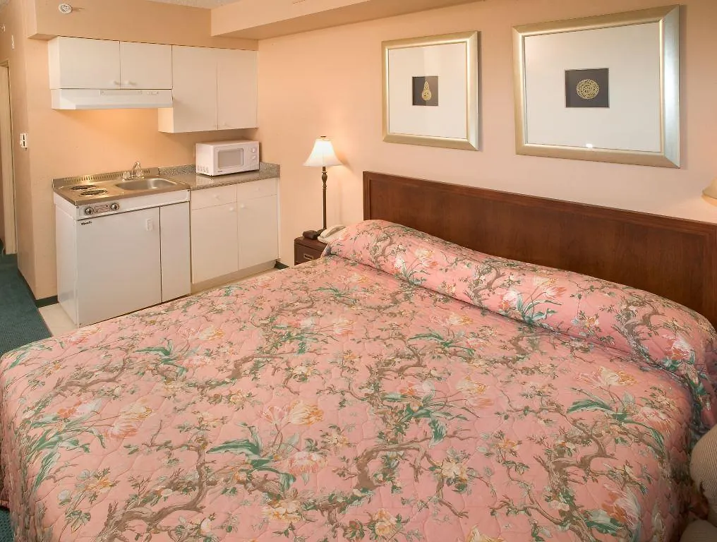 Red Lion Inn And Suites Victoria Saanich Otel